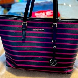 Michael Kors tote